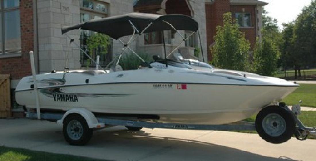 3,800 2000 Yamaha LS2000 Jet Power Boat Excellent Condition Twin 