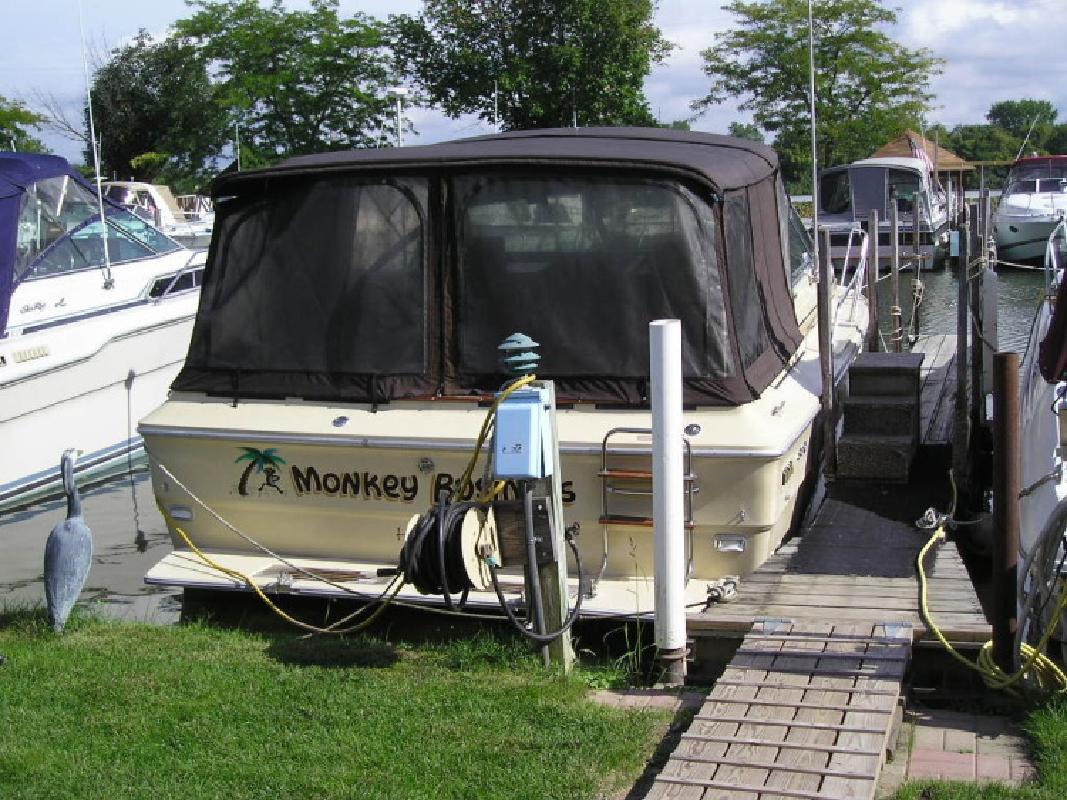 1981 - Sea Ray Boats - 310VGEXP in Huron, OH