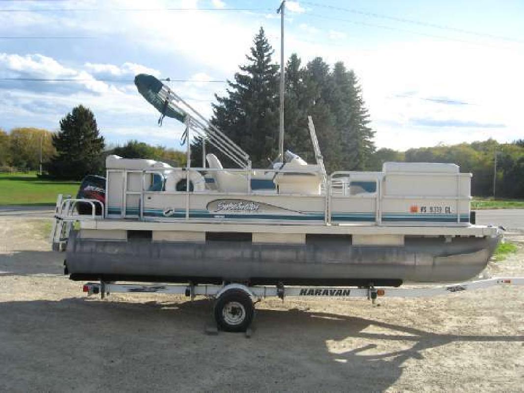 2002 SWEETWATER Challenger 180 RE Princeton WI
