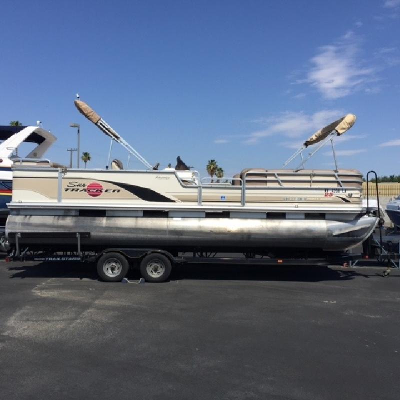 2002 Tracker by Tracker Marine Party Barge 25 Las Vegas NV