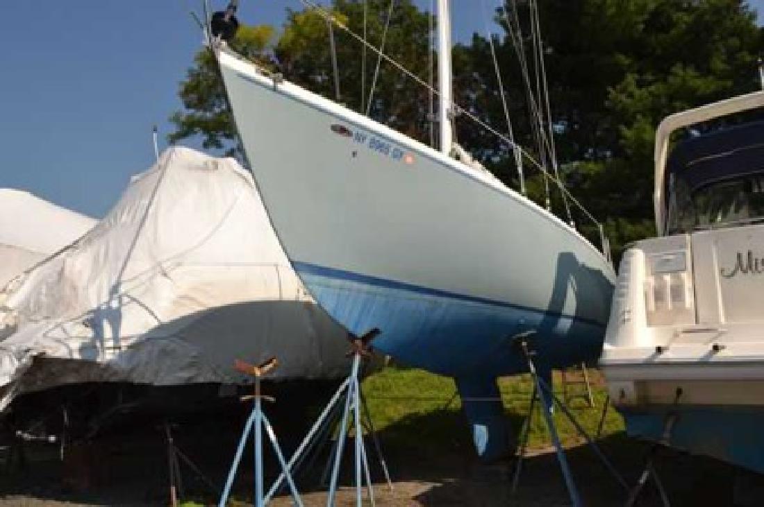 ny 32 sailboat