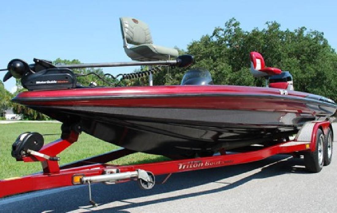 $3,645 OBO
...2 0 0 0 Triton Tr-21 Bass Boat Mercury 225 Hp Ss Prop
