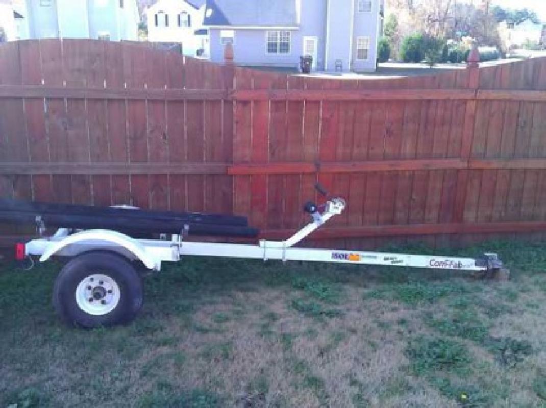 $375
fresh clean confad single jet ski trailer (fayetteville)