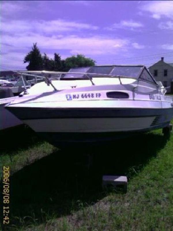 $600
Used 1991 Raven Boats fishing 21 foot cuddy