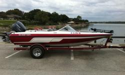 This is an exceptionally nice 2006 Skeeter SL180 Fish and Ski boat. Gel coat really sparkles in the sunlight, seats and carpet in great condition (no tears or rips), comes with 115 HP Yamaha engine 43-46 MPH, 71 lb thrust Minn Kota foot control trolling