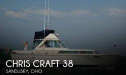 Actual Location: Sandusky, OH
- Stock #106812 - If you are in the market for an antique, look no further than this 1964 Chris-Craft 38 Commander Flybridge Express, priced right at $49,500 (offers encouraged).This vessel is located in Sandusky, Ohio and is