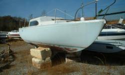Project Sail BoatBoat hull has a crack above the waterline easily reapairable. Give away price. Our 15 acre boat yard has over 100 new trailers deeply discounted, over 250 used trailers, over 100 complete outboards, over 250 incomplete outboards for part,