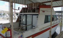 1978 28' Fiberform Overnight Cruiser. Twin 470 Mercs (4 cyl) 170hp each. Great on Gas! Setup with shore power, window a/c, new batteries/charging system, porta potti, shower, stove, fridge and more. Flybridge controls/Dual Helm. Hot/Cold water system.