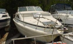 See More pics www.LanierMarine.com
Project cruiser in need of interior restoration and the engines will need to be gone through. Big beamy boat small price. She boast a whopping 28' in length by 11' beam. Most of these were Volvo inboard outboard but this