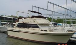 '81 Aft Cabin w/ Large Salon, Forward Staterm, W/full bed & head, L- Dinng, Full Galley, Full Aft & head, Large Fly Bridge w/ stairs to bow area, Hard cover over Aft deck. 7.5 KW Gen,Trim Tabs, GPS,2 Radios, Stereo, 2 Marine AC's. Very Clean, Survey in