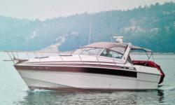 (CURRENT OWNER OF 20+ YEARS) PRIDE OF OWNERSHIP IS EVIDENT IN THIS WELL CARED FOR AND NICELY EQUIPPED 1983 WELLCRAFT 3100 EXPRESS -- PLEASE SEE FULL SPECS FOR COMPLETE LISTING DETAILS.
Freshwater / Great Lakes boat since new this vessel features Twin