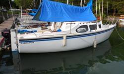 1983 Classic Laguna Sailboat. &nbsp;Large cabin with sleeping quarters fore and aft. &nbsp;Head, Galley, Desk, Teak Floors. &nbsp;All sails in great condition.
Nominal Length: 26'