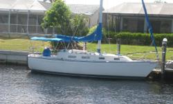 Pearson 303 is a long-time favorite cruiser for families and couples. Pearson 303 is one of sailor's most popular, economical sailboats, rigged for easy single handed sailing. Families love the spacious living areas and 6' 3" headroom below deck.The salon