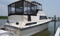 1988 Silverton 40FT Aft Cabin powered by twin Crusader 454 350HP engines with only 838 hours! Turn key and ready for the new owner. Boat is in excellent condition -Generator-7.5 kw kohler fresh water cooled -A/C- 2 zone with reversable heat -Canvas- full
