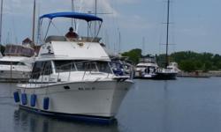 One of Bayliners most popular Motor Yachts, this 3218 is very well kept and enough room to sleep six. Perfect boat for the first time big lake boater that wants to travel or simply have a floating condo. Trades considered. CANVAS BIMINI TOP BRIDGE