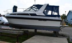 NICELY EQUIPPED THIS 1988 CARVER 32 MONTEGO OFFERS A GREAT CRUISING PLATFORM -- PLEASE SEE FULL SPECS FOR COMPLETE LISTING DETAILS.&nbsp;
Freshwater / Great Lakes Boat Since new this vessel features Twin MerCruiser 7.4-litre 310-hp Gas Engine's (Note