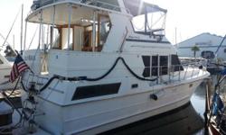 The Heritage East 36 has all fiberglass decks and no teak decks to fix or maintain.
This 1988 Nova Marine Heritage East Sundeck is new to the market in June 2015. "Mello Moon" has been upgraded and well maintained by her current knowledgable owners. Both