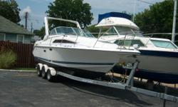 This 1992 Thundercraft 260 Express is powered by a 5.7 Mercruiser and a Bravo 2 outdrive. Features include: aft cabin, dockside power, fridge and freezer, enclosed head, dual batteries, cockpit cover, battery charger. Very nice older boat built in Canada
