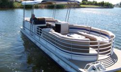 1992 Harris FloteBote FLOTE BOAT 1992 HARRIS FLOTEBOTE Flote Boat, 30 Sea Ray Sundancer Year: 1987 Price: $19,900.00 Location: Caseville, Michigan Hull Material: Fiberglass Engine/Fuel Type: Gas Twin Mercruiser 260HP Each Phone: 810-240-0719