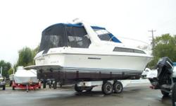 NICELY EQUIPPED AND IN VERY GOOD CONDITION THIS 1992 CARVER 3257 MONTEGO OFFERS AN EXCELLENT PLATFORM FOR OVERNIGHTING AND OR EXTENDED CRUISING -- PLEASE SEE FULL SPECS FOR COMPLETE LISTING DETAILS. LOW INTEREST EXTENDED TERM FINANCING AVAILABLE -- CALL
