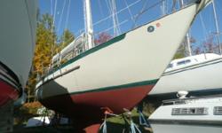 A classic W.B. Crealock design, built to Pacific Seacraft's respected standards, "Tenacity" is easy to handle with her Forespar Leisure Furl mainsail with electric halyard winch and Harken roller furling headsail.&nbsp; The Crealock 34 is Blue Water