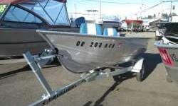 Classic Utility PackageThis 1992 Valco Utility is in great condition. This Valco comes complete with 3 deluxe swivel seats, 3 bench seat bases, rod storage slats, oar lock mounts, rod holder mounts, cleats, and transom loading handles. This boat is