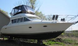 1995 Silverton 362 VERY CLEAN MIDWEST FRESH WATER SILVERTON 362 CONVERTABLE!!! This boat is loaded with great features and lots of nice updates.&nbsp; From the moment you step aboard the swim platform the quality of the boat is easy to see.&nbsp; Access