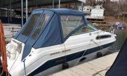 Very Clean cruiser. &nbsp;Great for hanging at the dock with AC or cruisin the lake with friends. &nbsp;New canvas camper top. &nbsp;Roomy cockpit and spacious cabin with galley, head and sleeping for four.
Comes with new trailer.
Nominal Length: 26'
