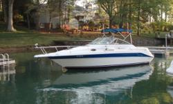 1996 SEA RAY 270 Sundancer, Nice and Clean 270 Sundancer with 7.4L Mercruiser Bravo 2 Drive and 310 HP. Always been in freshwater and runs great. Nice Cockpit layout and &nbsp;Large Aft Cabin with window for comfortable overnighting. Two bow hatches for