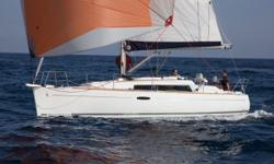 The brand new Beneteau 31 follows the striking Groupe Finot lines and the the high style of Nauta Design as found in the recently unveiled Beneteau 37. The second in this latest range of premiering models also combines elegance with ingenuity for
