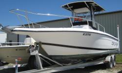 ********PRICED BELOW BOOK VALUE********
HERE IS A LOT OF BOAT FOR THE MONEY.&nbsp; SHE IS A 1998 CENTURY 2300 CENTER CONSOLE POWERED BY A NICE YAMAHA 225 OX66 FUEL INJECTED MOTOR. THIS BOAT IS EQUIPPED WITH THE FOLLOWING OPTIONS:
* YAMAHA 225 OX66 TWO