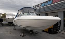 This 1998 Rinker 272 Bow Rider is powered by a 7.4 liter MPI engine (310 hp)and Mercruiser Bravo 3 outdrive. Features include: full canvas, enclosed head, pressure water, dual batteries, tilt steering wheel, stereo with remote, depth finder, trim tabs.