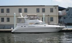 The Sea Ray 420 Aft Cabin is perfect for weekend adventures and extended cruising. With a spacious aft deck, large salon and two cabins both with queen size beds and private heads, you will find this boat comfortable for cruising with family and friends.