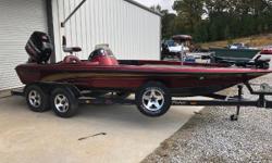 One Owner!! Has a brand New 8 month old 2017 200 Mercury ProXS Optimax, 18 hours, 5 year Mercury Warranty. Brand new Minnkota Edge 24volt trolling motor. EXCELLENT condition! Garage Kept, still have original bill of sale! EVERYTHING works as should! New