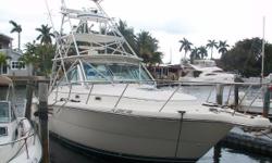 1998 Pursuit 3400 Express located in Ft. Lauderdale, FL
This is one of the most well respected family fish/overnight packages that's also rugged and laid out for serious tournament fishing. &nbsp;Full tower with upper station. &nbsp;New Furuno GPS.