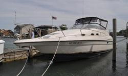 This boat has a lot of room for its size. 9'11" Beam allows for a spacious interior. The wide beam allows for maximized planning with V6's. Air conditioning is a nice option on this model. Worth seeing! Trades considered. CANVAS CAMPER CANVAS (BLACK) DECK