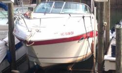 Clean Freshwater Four Winns. &nbsp;Planes quickly with her upgraded 270 Horsepower Fuel Injected Volvo 5.7 GS engine. &nbsp;Great features like large swim deck, Cockpit table and Filler Cushion, Cherrywood V-Berth Table, Cabin Door with Screen for