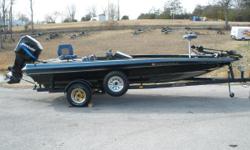 Very nice older boat with big power. This one is FAST! Comes w/ Lowrance 520C GPS at console and Lowrance X135 at the bow, 24V MinnKota trolling motor and spare tire.
Nominal Length: 21'