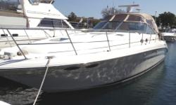 This is just the perfect yacht for your family cruises. Has a very comfortable 2 staterooms with elec powered
sleeper/sofa and 2 vacu-flush heads. With twin 8.1 S Horizon Mercs, 370HP, about 730 hrs, as well as a bow thruster, 7KW Westerbeke generator,