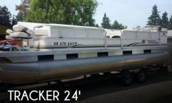 Actual Location: Lafayette, OR
- Stock #086092 - Party Barge fun!! TURN KEY AND READY FOR YOU AND THE CREW!! SELLER SAYS BRING ALL OFFERS!!You are looking at one fun 2002 Tracker Party Barge 240. The name says it all. If you are looking for a good time on