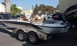 DUAL CONSOLE, MINNKOTA 112 FORTREX, 4 BANK ON BOARD CHARGE, PHILLIPS LOC-R-BAR, LCX 113 and LMS 334 Color Gps Fishfinders, Ranger Cover, Custom Rims, Custom Cowling, One owner.
&nbsp;
This factory-equipped dream rig is packed with standard features and