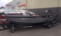 LOADED WITH OPTIONS, DOWNRIGGERS, ELITE 5, I PILOT TROLLING MOTOR, BOAT COVER, BIMINI TOP
For the family that appreciates the convenience of a smaller boat, there's the Tracker Boats Targa 16 SC. Loaded for a day of fishing and family fun, its wide