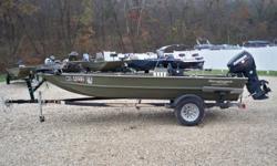 Here is a welged Jon Boat with remote steering and is powered by a Fuel Efficent 40 hp Evinrude E-Tec,
Beam: 6 ft. 3 in.
Optional features: Options: 2005 R1652VPT Lowe Matching Trailer 40 hp Evinrude E-Tec Remote Steering Rod Box Aluminum Flooring Troller