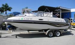 2005 Vectra S-221 with a Yamaha 4 stroke with only 275 hours.
The Vectra S-221 offers a versatile layout for the growing family that needs plenty of seating and storage space for water activities. This boat has a live well, bimini top, head compartment