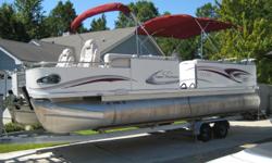 Here is ONE OF THE NICEST PONTOONS ON THE MARKET....THIS 2006 CREST 25 SAVANNAH LSTX IS THE FLAGSHIP OF THEIR FLEET. THIS MODEL HAS EVERY BELL AND WHISTLE THAT CAN BE OFFERED ON A PONTOON OF THIS CALIBER. THIS BOAT IS POWERED BY A NICE SUZUKI FOURSTROKE