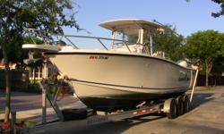 2006 Mako 284, Excellent Condition,Twin Evinrude ETECS' (600 Hrs)&nbsp; 225 HP with transferrable 10 month warranty remaining.&nbsp; All Service records available. Raymarine E-90 W Chartplotter/GPS with a 1K&nbsp; flush mounted Thru hull Airmar