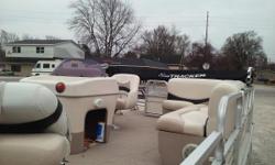 2007 SUN TRACKER FISHING PONTOON WITH A MERCURY 40ELPTO.
THERE IS NO TRAILER BUT ONE IS AVAILABLE FOR $1999.00
FEATURES INCLUDE:
STEREO
TROLLING MOTOR
FISH FINDER
ON BOARD CHARGER
BIMINI TOP
COVER
&nbsp;
&nbsp;
Nominal Length: 19'