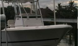 2008 Pro-Line 20 PLC
Suzuki 175 HP Outboard Engine
The Pro-Line 20 PLC is small enough to keep at the house, yet big enough for the serious fishermen or for the whole family. Features include a large euro styled console with an enclosed head that you can