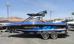 2008 Supra Launch 22 SSV Better boat. Bigger air. Better ride.
Supra's unrivaled wakeboard boat. All the agility of a smaller boat with all the weight and solidness of our 24SSV. The maneuverability of the 22SSV at both high and low speeds is the perfect