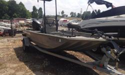 Nice Camo Green Center Console aluminum boat ready to go fishing... &nbsp;Loaded with 75 HP Evinrude E-TEC Outboard, T-Top, Trolling Motor, Forward Fishing Seat...
Fish Finder
Livewell
Stainless Steel Prop
Rod Holders
Nominal Length: 18'
Engine(s):
Fuel